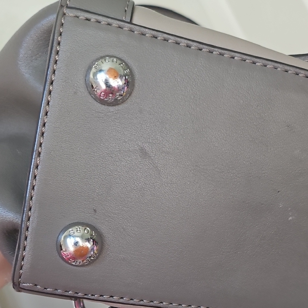 Michael Kors Charcoal / Taupe Leather Satchel - Picture 5 of 10